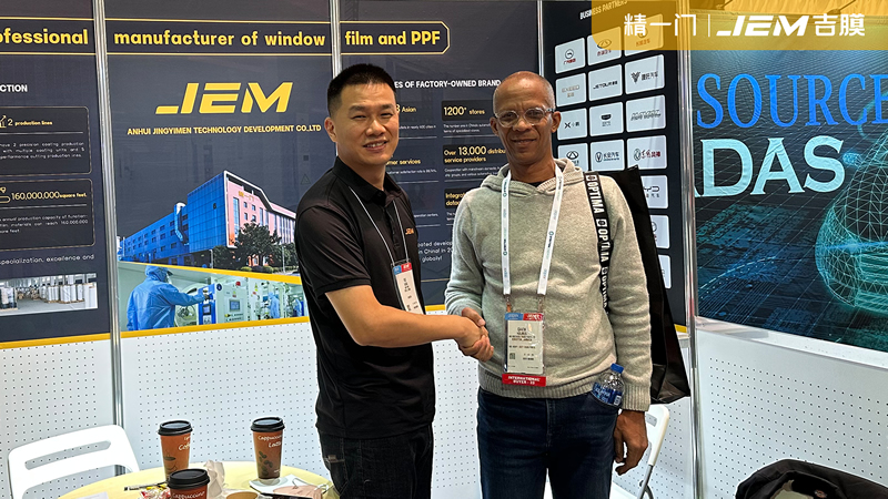 精一门携吉膜亮相2023美国SEMA SHOW